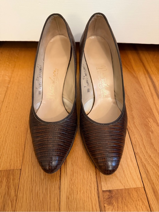 Naturalizer Shoes - Naturalizer Authentic Alligator Skim Pumps Size 7 Vintage